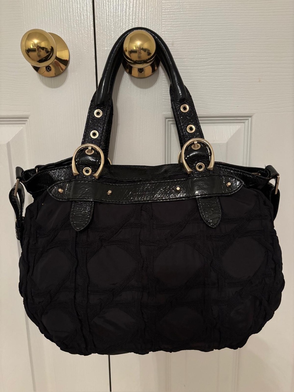 Stuart Weitzman Black Quilted Shoulder Bag Tote Gold Accents Work Everyday Bag